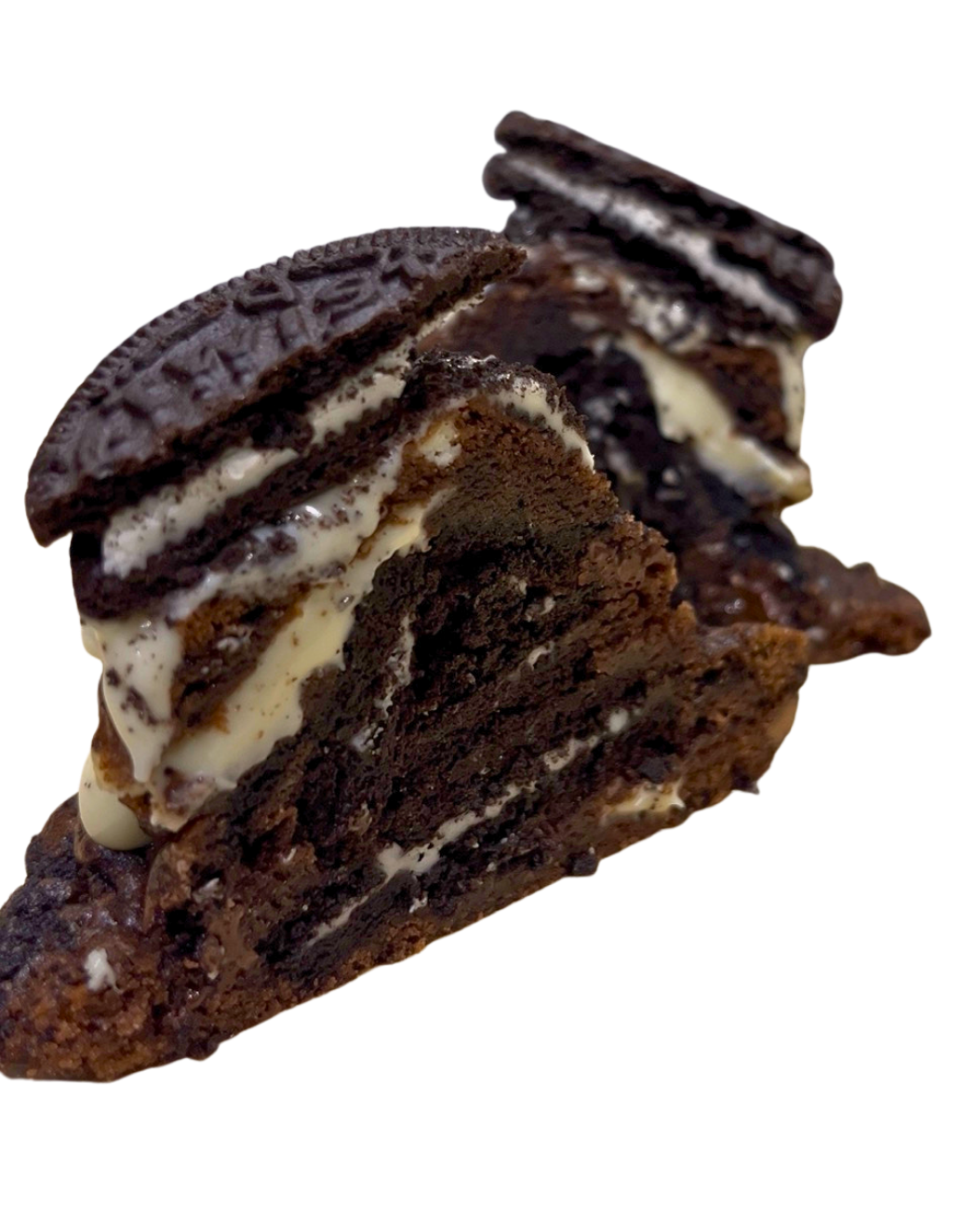 Cookies & Cream Chonkie cut in half, topped with chocolate sandwich biscuits